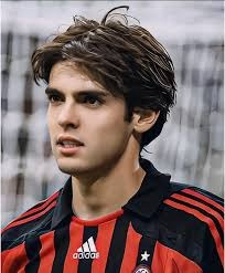 ＂罗塞尼尔有何特点？强调控球逼抢，待年轻人宽容